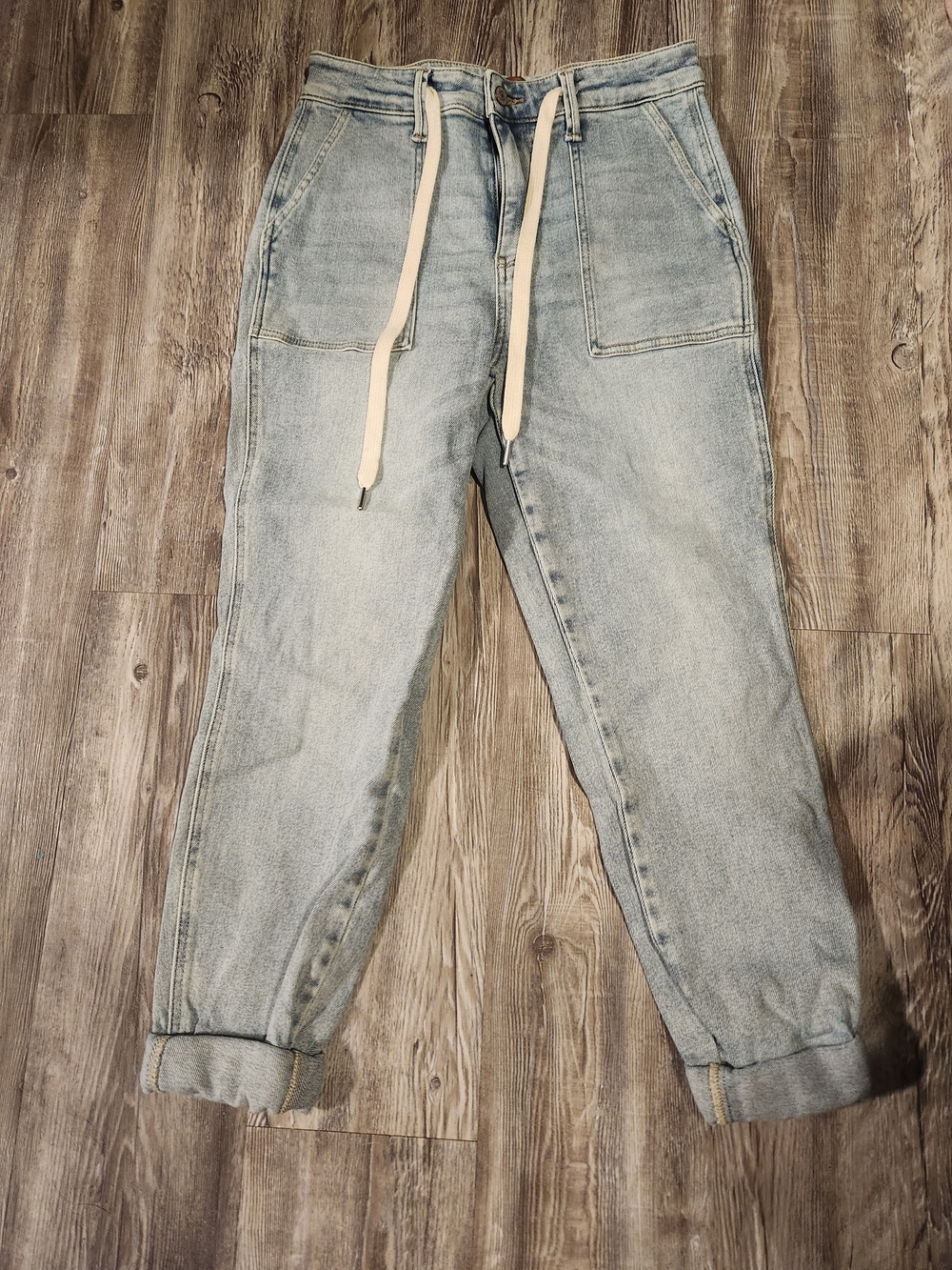Judy Blue Light Wash Denim Jeans with Brown Leather Label